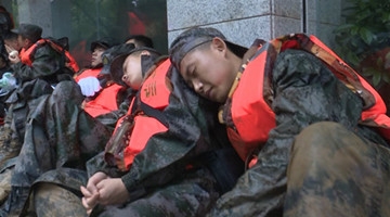 国防科大毕业晚会150人缺席:紧急奔赴抗洪前线