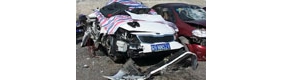 上海一轿车失控造成3死1伤