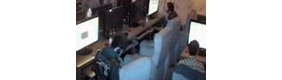 男子网吧被瞬间偷走手机
