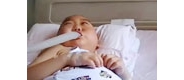 【拍客】蓝田6岁男童患重病 母亲离弃
