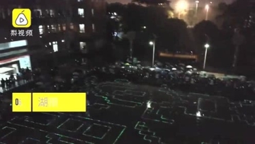 口号震天！看各地高三学生“喊楼”解压