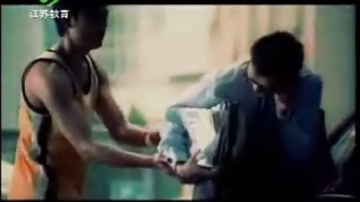 关心别人公益广告