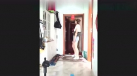 小伙爆笑恶搞！太逗了！