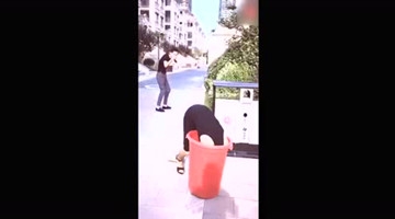 恶搞是要付出代价的，笑死人不偿命