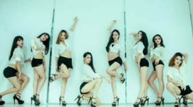 大长腿美女舞蹈，卡丁车赛道鬼步舞，火爆网络