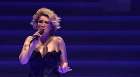 最好听的女声版的了，很有味道！夜夜夜夜 甄妮