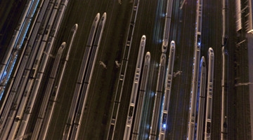 2018年春运拉开帷幕 列车如“航母”整装待发